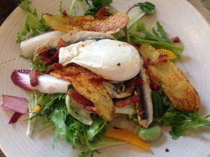 Salad Lyonnaise