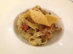 Tagliatelle, porcini mushrooms, sundried tomatoes