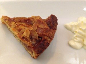 Apricot jam tart